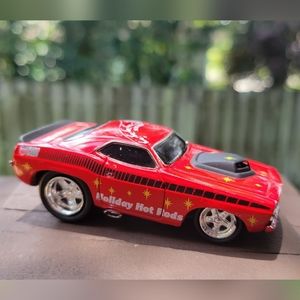2000 Muscle Machines 69 Cuda  (red) Holiday Hot Rods 1/64 (LOOSE)